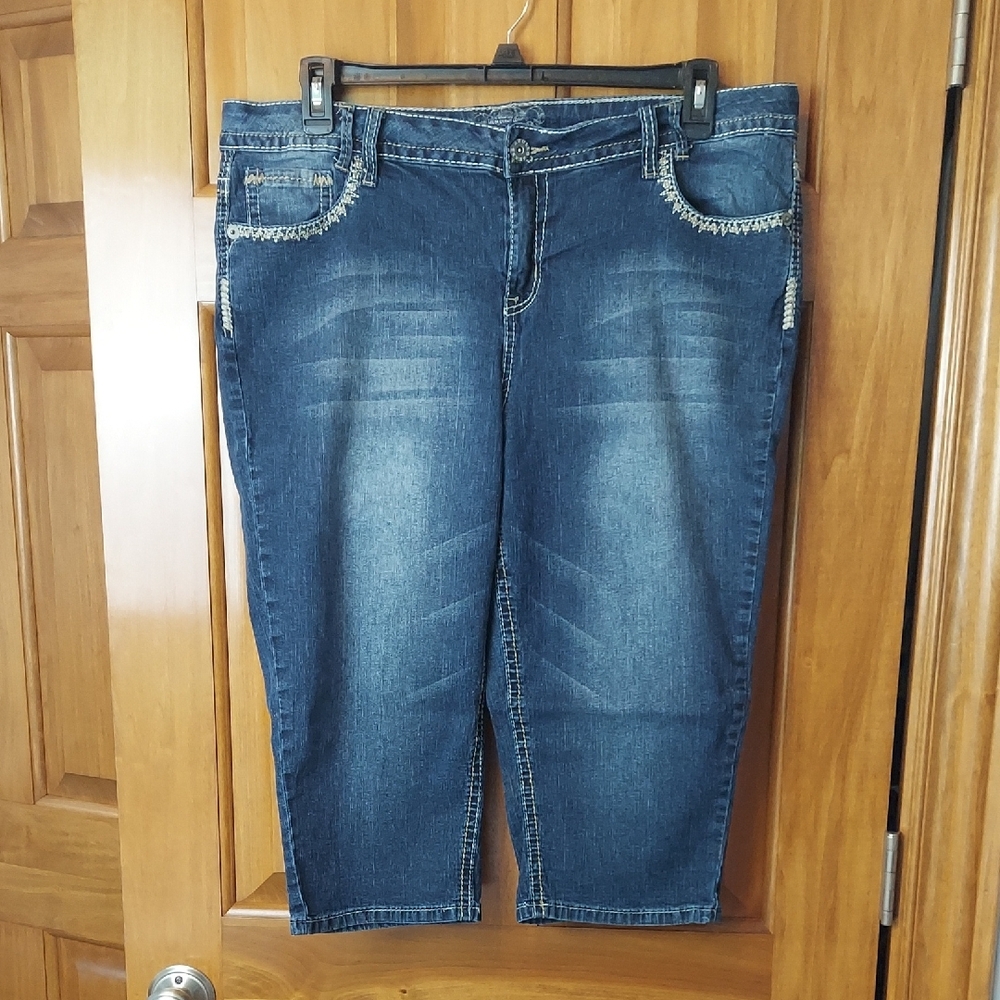 Apollo Jeans Blue Cropped Capri Jeans with Stretch, Size 17/18, Like New